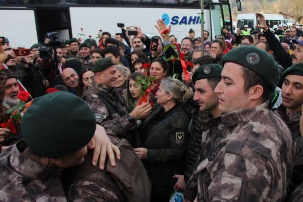 Özel harekat polisleri, Rize'den Afrin'e uğurlandı 4