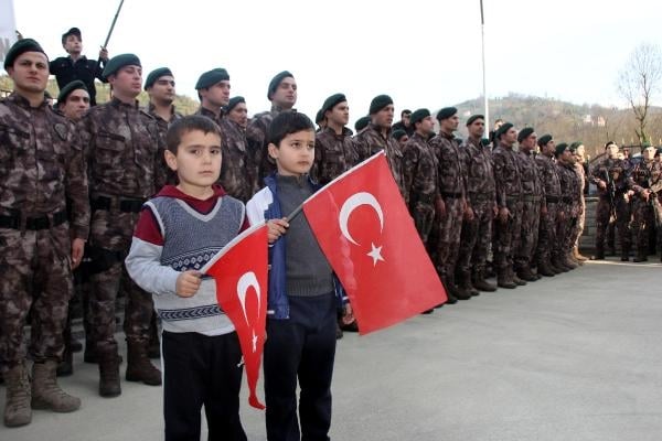 Özel harekat polisleri, Rize'den Afrin'e uğurlandı 8