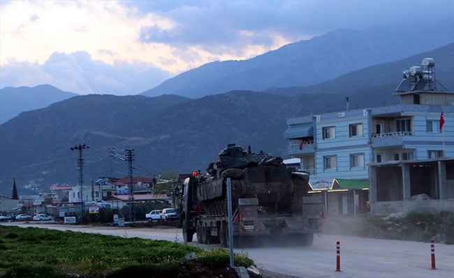 Tanklar Hatay'a ulaştı 2