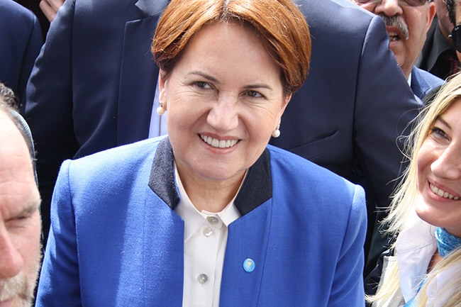 Meral Akşener Edremit'te 1