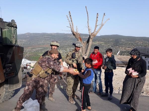 JÖH ve PÖH'ler, Afrin'de sivillerin dertlerini dinledi 6