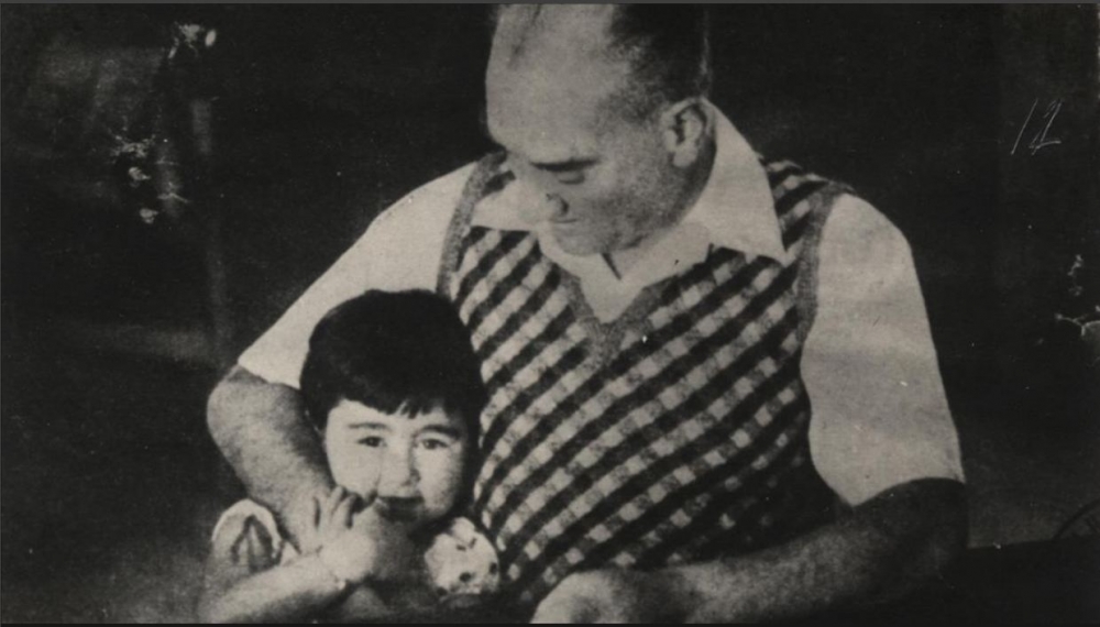 Atatürk'ün çocuk sevgisi 6