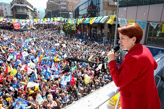 Akşener: Genel başkanlara aday olun diyor, küçük ortak aday değil 5