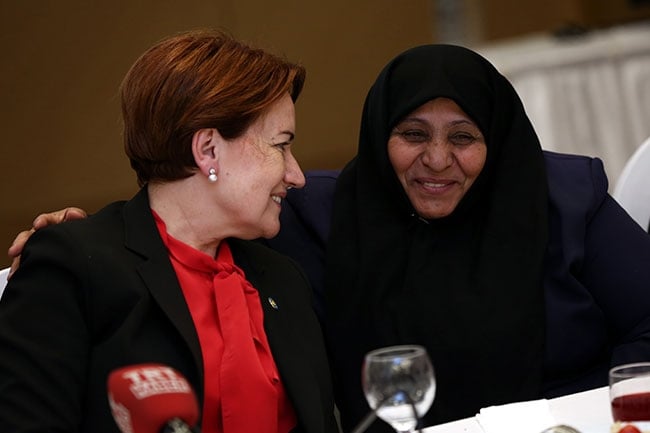 Akşener Filistinlilerle iftar yaptı 11