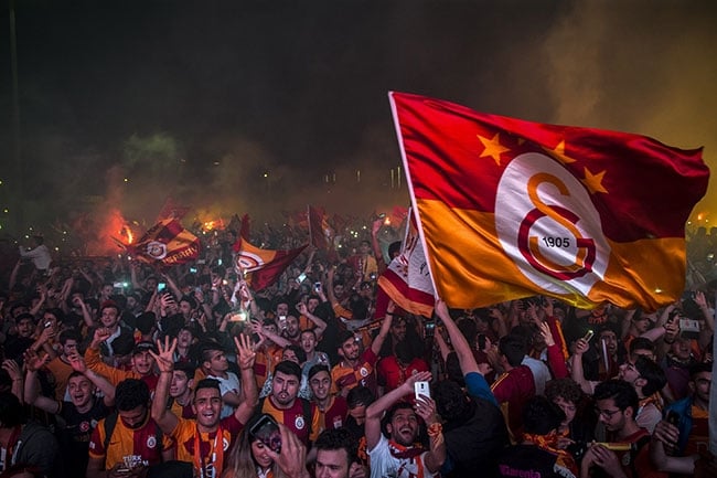 Galatasaraylılar şampiyonluğu böyle kutladı 15