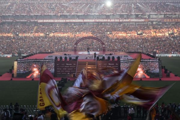 Galatasaray'ın şampiyonluk kutlamalarından en özel kareler 11