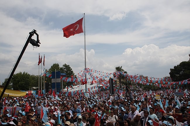 Akşener: "'Gömdüğümüz silahları çıkarırız’ diyenler ayağınızı denk alın" 7