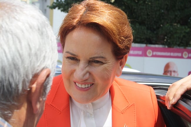 Akşener'e Afyon'da sevgi seli 1