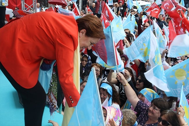 Akşener'e Afyon'da sevgi seli 5