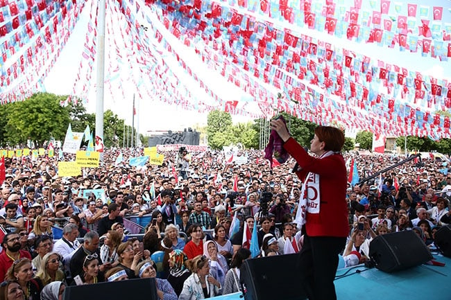 Gaziantep'te konuşan Akşener'den 'Suriyeli' açıklaması 12