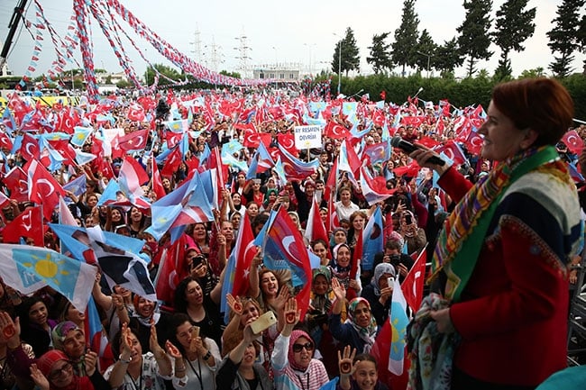 Akşener Osmaniye'de konuştu 8