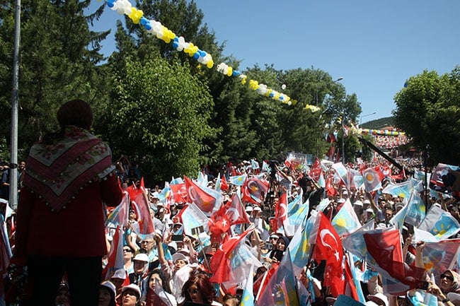 Meral Akşener: Suriyelilere 150 milyar Türk lirası ödendi 9