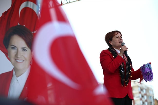 Akşener Rize'de 1