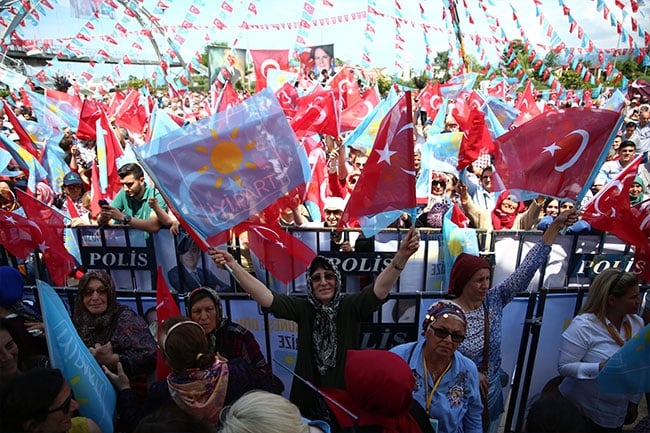 Akşener Rize'de 11