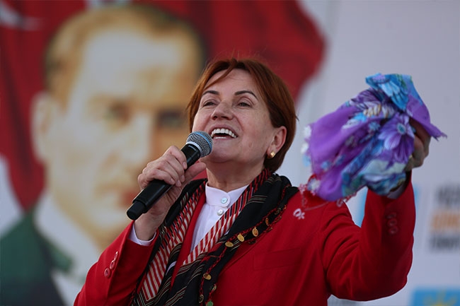 Akşener Rize'de 2