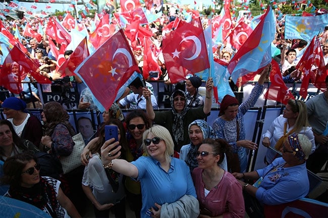 Akşener Rize'de 9