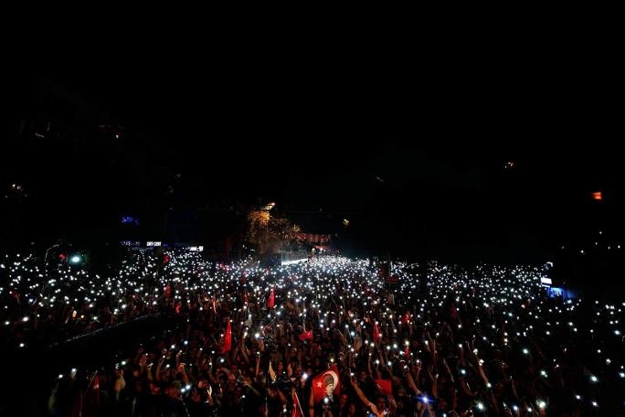 Muharrem İnce'den Kadıköy'de gece yürüyüşü 13