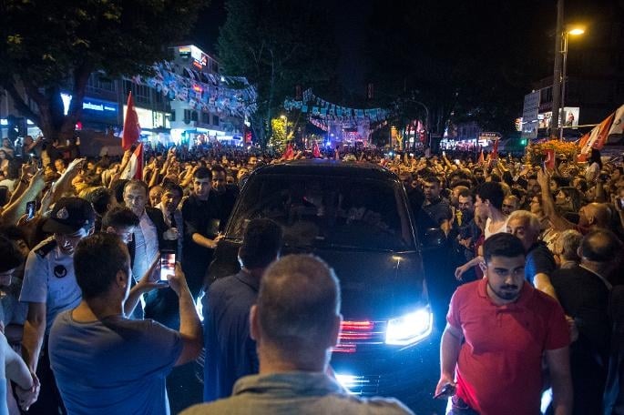 Muharrem İnce'den Kadıköy'de gece yürüyüşü 14