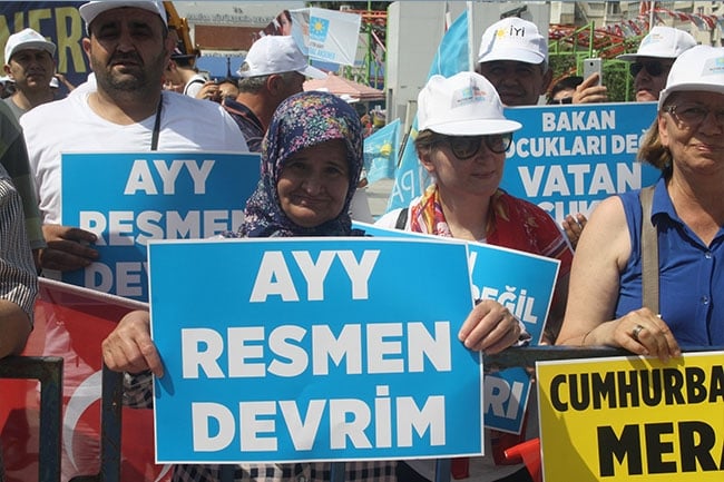 Akşener, "Devlet kahvehane açar mı?" 12