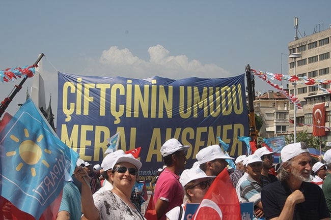 Akşener, "Devlet kahvehane açar mı?" 3