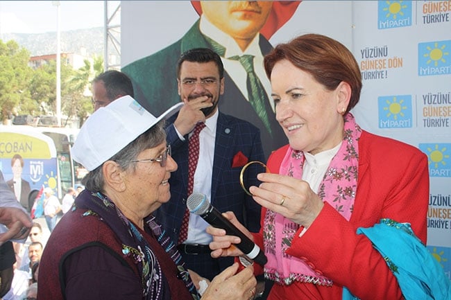 Akşener, "Devlet kahvehane açar mı?" 4