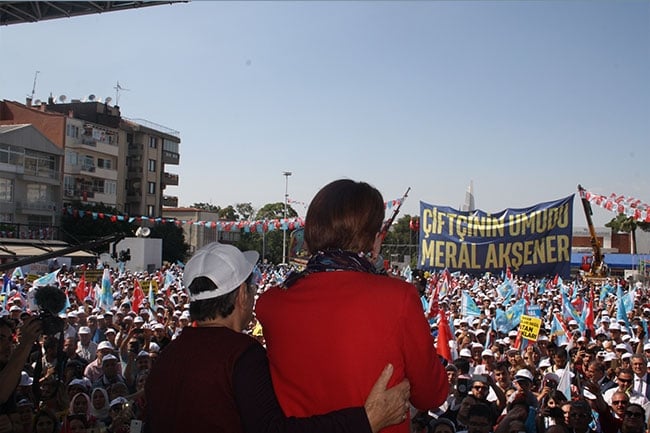 Akşener, "Devlet kahvehane açar mı?" 9