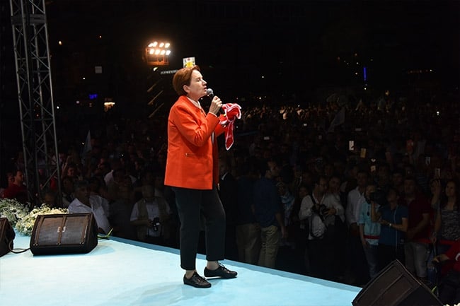 Akşener, "Kadir Gecesi size söz veriyorum" 1