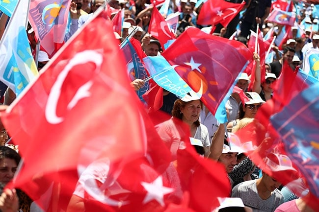 Akşener, "Çöp kamyonlarınız mı beni durduracak?" 4