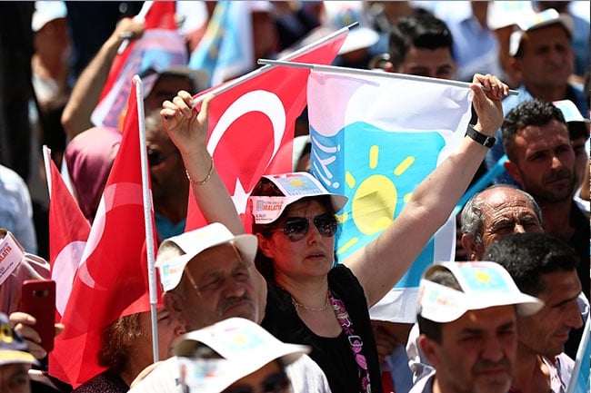 Akşener, "Çöp kamyonlarınız mı beni durduracak?" 5