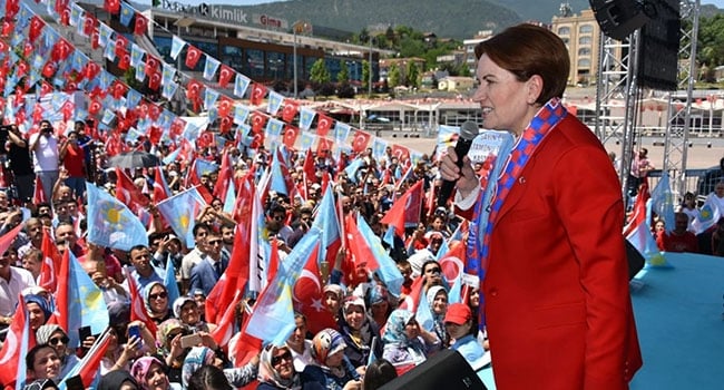 Akşener, "Yarının dünyasının 2 savaşı var" 7