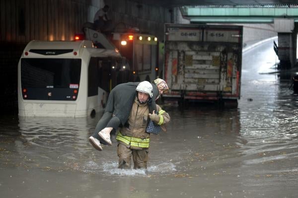 İstanbul yağmura teslim oldu 2