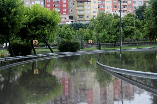 İstanbul yağmura teslim oldu 5