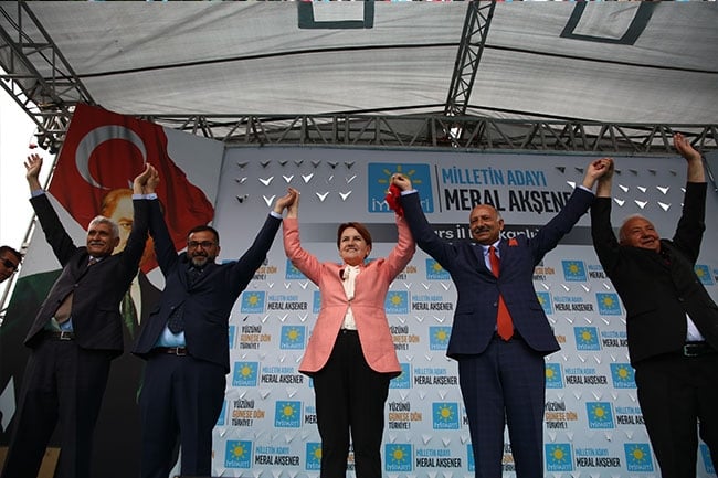 Akşener, "İnsanlar çalışa çalışa batıyor" 6