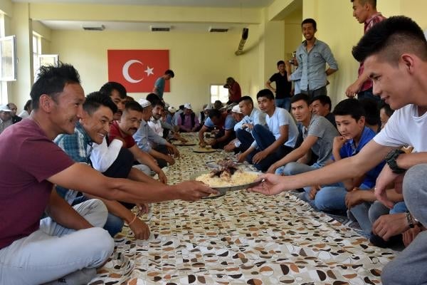 Van'da yaşayan Kırgızlar geleneklerini sürdürüyor 1