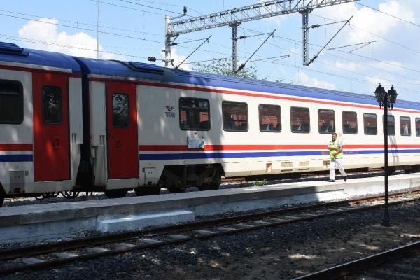 Çorlu'daki facianın ardından ilk tren 2 yolcuyla hareket etti 10