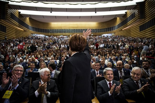 İYİ Parti kurultayından dikkat çeken kareler 16