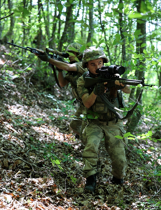PKK'nın kâbusu JÖH timleri Karadeniz'de 13