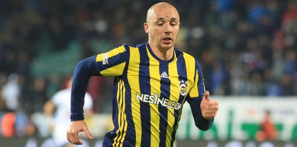 Fenerbahçe'de 7 isimle yollar ayrılıyor 4