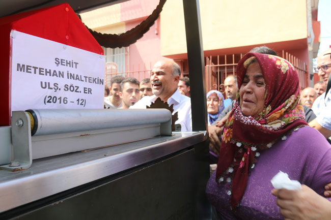 Hakkari şehidi gözyaşlarıyla uğurlandı! 1