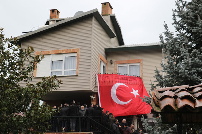 Türk milleti Ozan'ını son yolculuğa uğurluyor 4