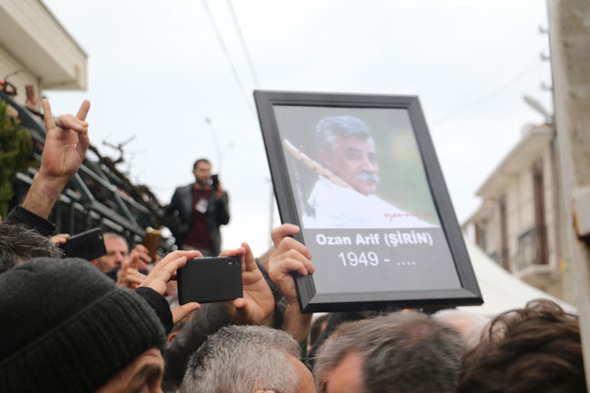 Türk milleti Ozan'ını son yolculuğa uğurluyor 7