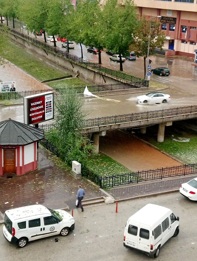 Kastamonu'yu dolu yağışı vurdu 13