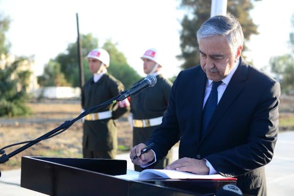 Rauf Denktaş KKTC'nin kuruluş yıl dönümünde anıldı 9