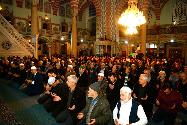 Türkiye'den Mevlit Kandili manzaraları 10