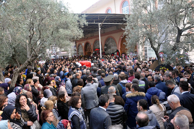 Bir kahraman daha son yolcuğuna uğurlandı 7