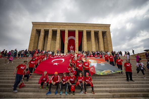 Gençler 19 Mayıs'ta Ata'sına koştu 6