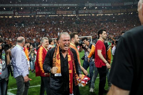 Terim ve öğrencileri şampiyonluğu böyle kutladı 12