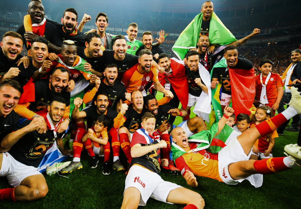 Dünya basını Şampiyon Galatasaray'ı manşetlere taşıdı 10