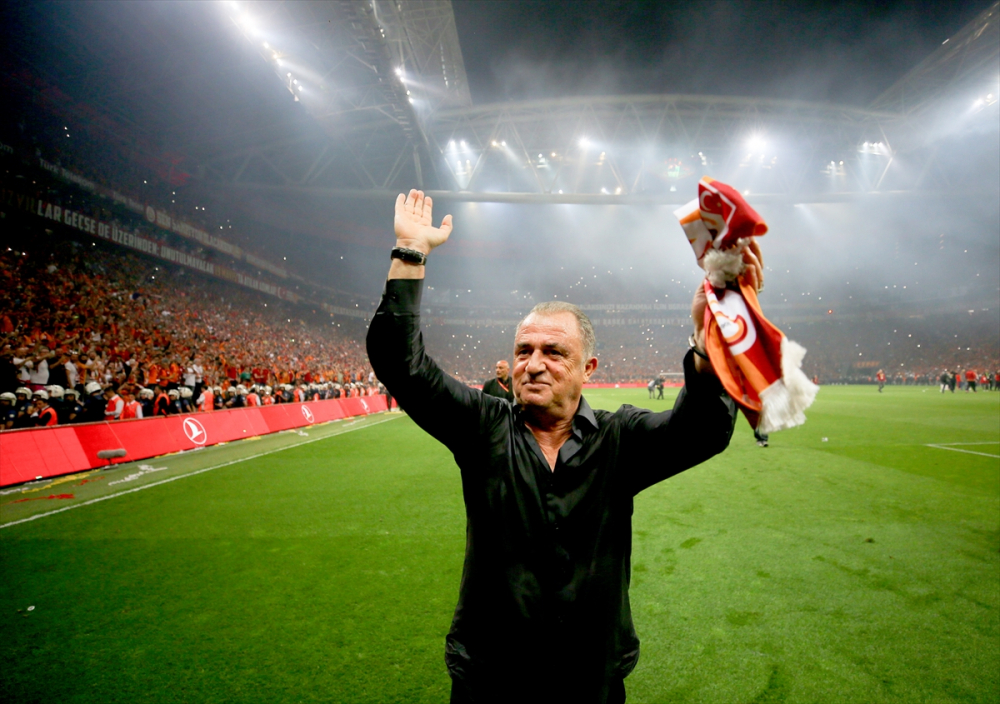 Dünya basını Şampiyon Galatasaray'ı manşetlere taşıdı 25