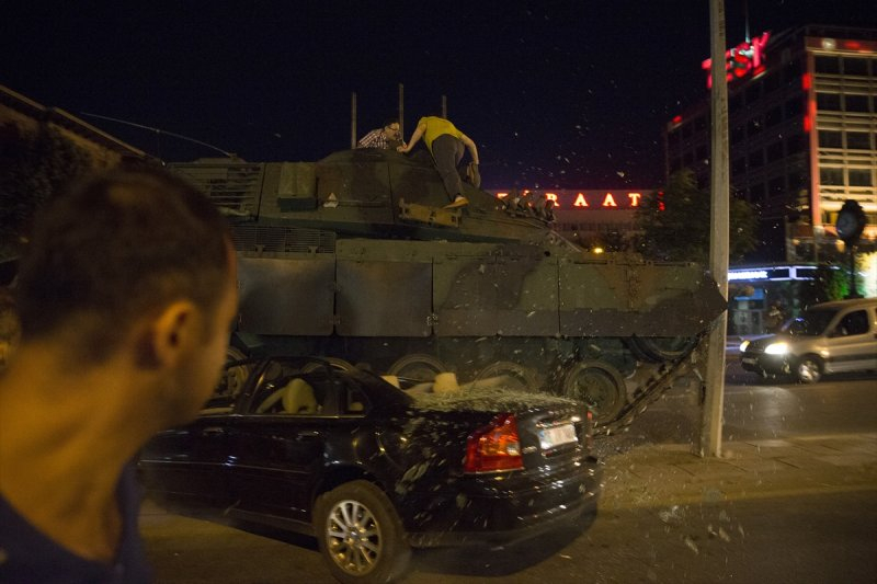 15 Temmuz'da yaşananlar fotoğraflara böyle yansıdı 2